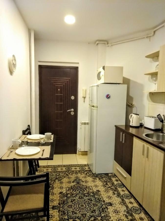 Apartamento Cozy Downtown Oasis Bucarest Exterior foto