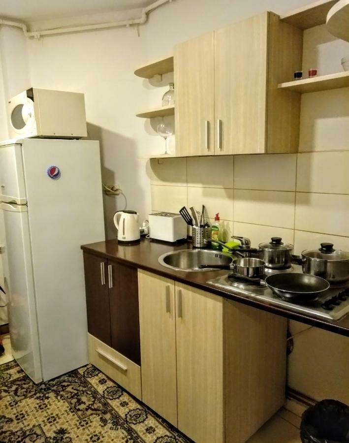 Apartamento Cozy Downtown Oasis Bucarest Exterior foto